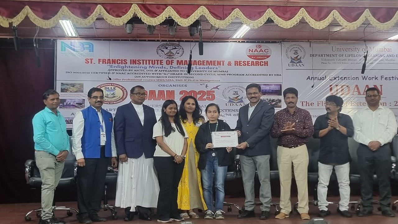 Pallavi Pathak from FEAIML and Asmita from FECO won 3rd prize in poster competition